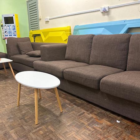 Pelangi Capsule Hostel جوهر بهرو المظهر الخارجي الصورة