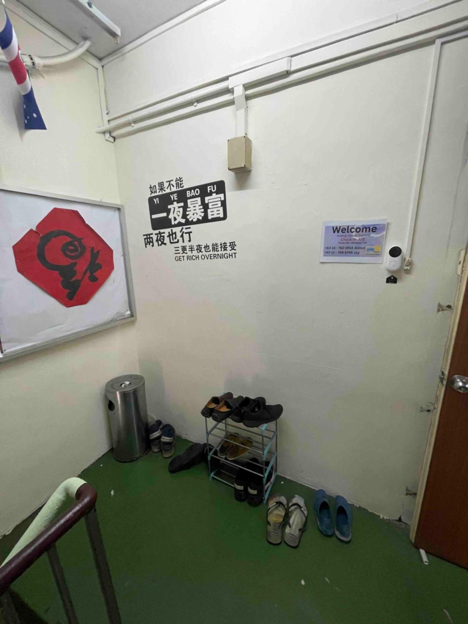 Pelangi Capsule Hostel جوهر بهرو المظهر الخارجي الصورة